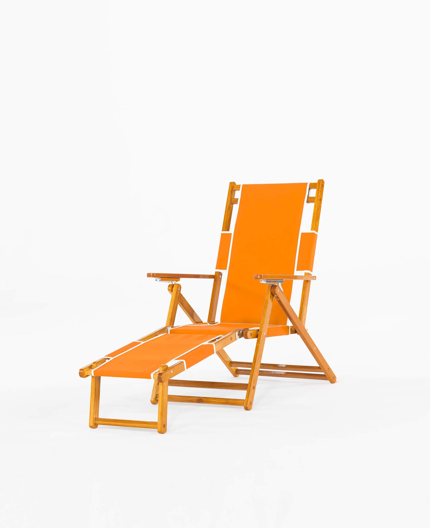 The Oakwood Beach Lounger