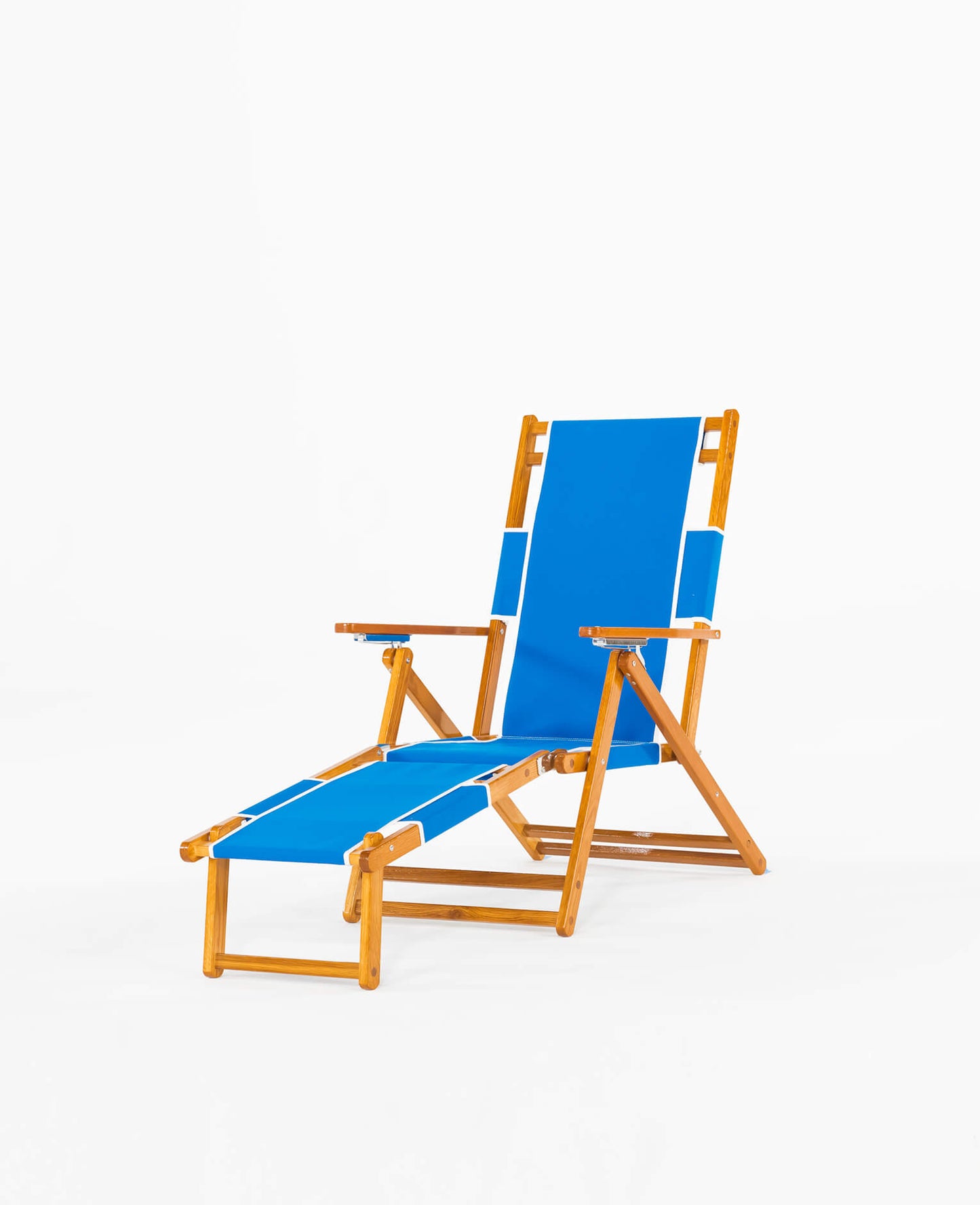 The Oakwood Beach Lounger